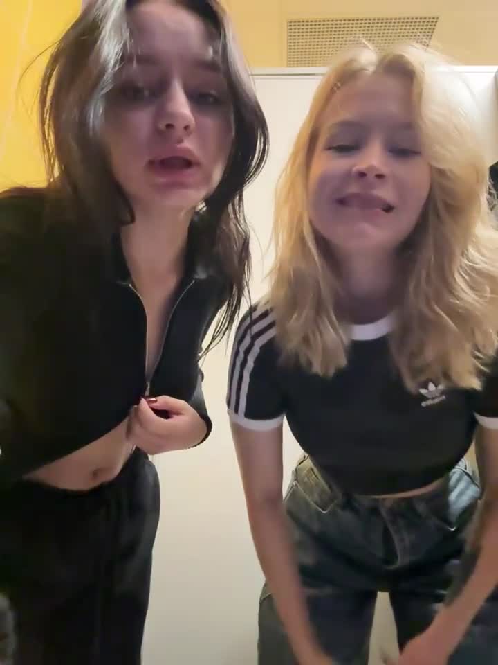 Cum_girlss